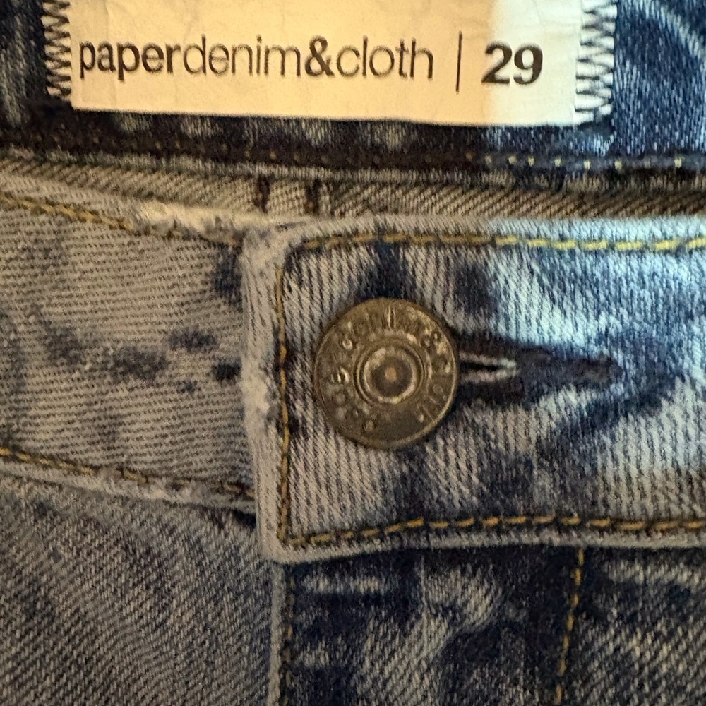 Paper denim & Cloth Distressed Blue Ankle Cropped Jeans. SZ.29.  Like new.